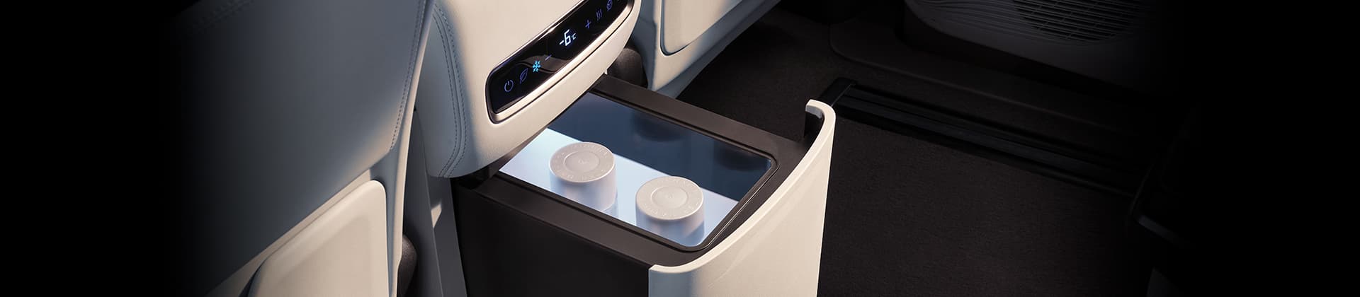 Heating and cooling box